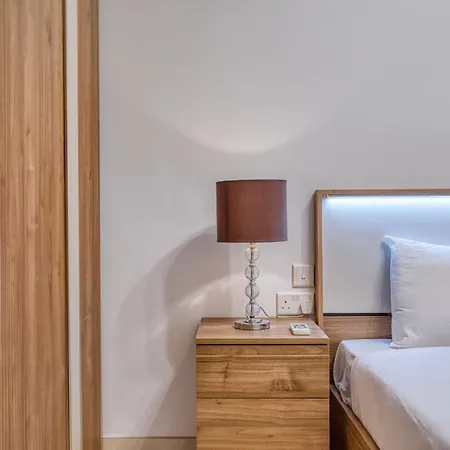 New - Stylish 1-bedroom Maisonette Near Marina By Sf Homes * Ta Xbiex