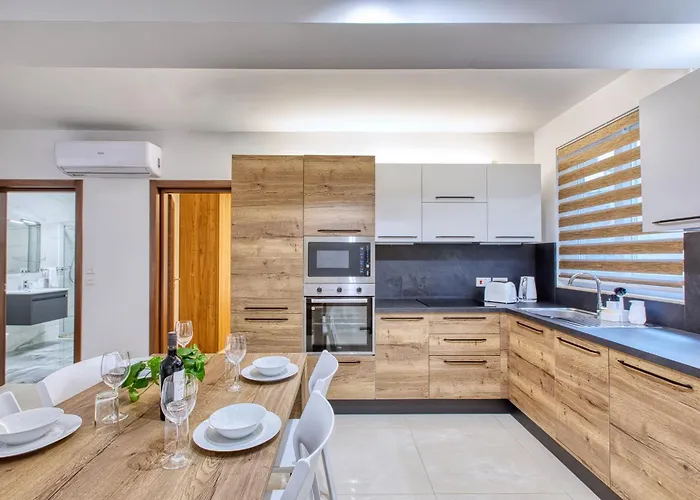 New - Stylish 1-bedroom Maisonette Near Marina By Sf Homes Apartment