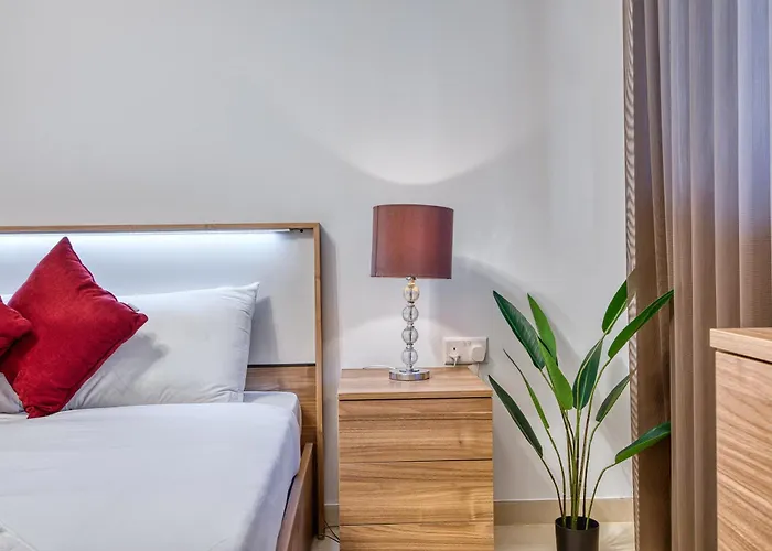 New - Stylish 1-bedroom Maisonette Near Marina By Sf Homes Apartment *