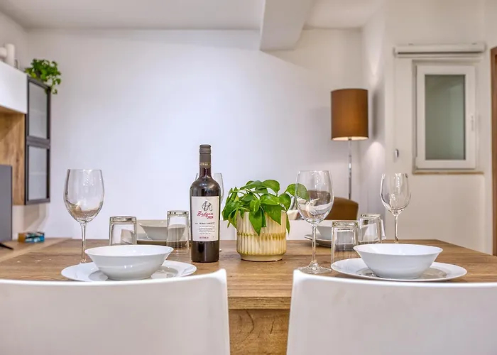 New - Stylish 1-bedroom Maisonette Near Marina By Sf Homes * Ta Xbiex